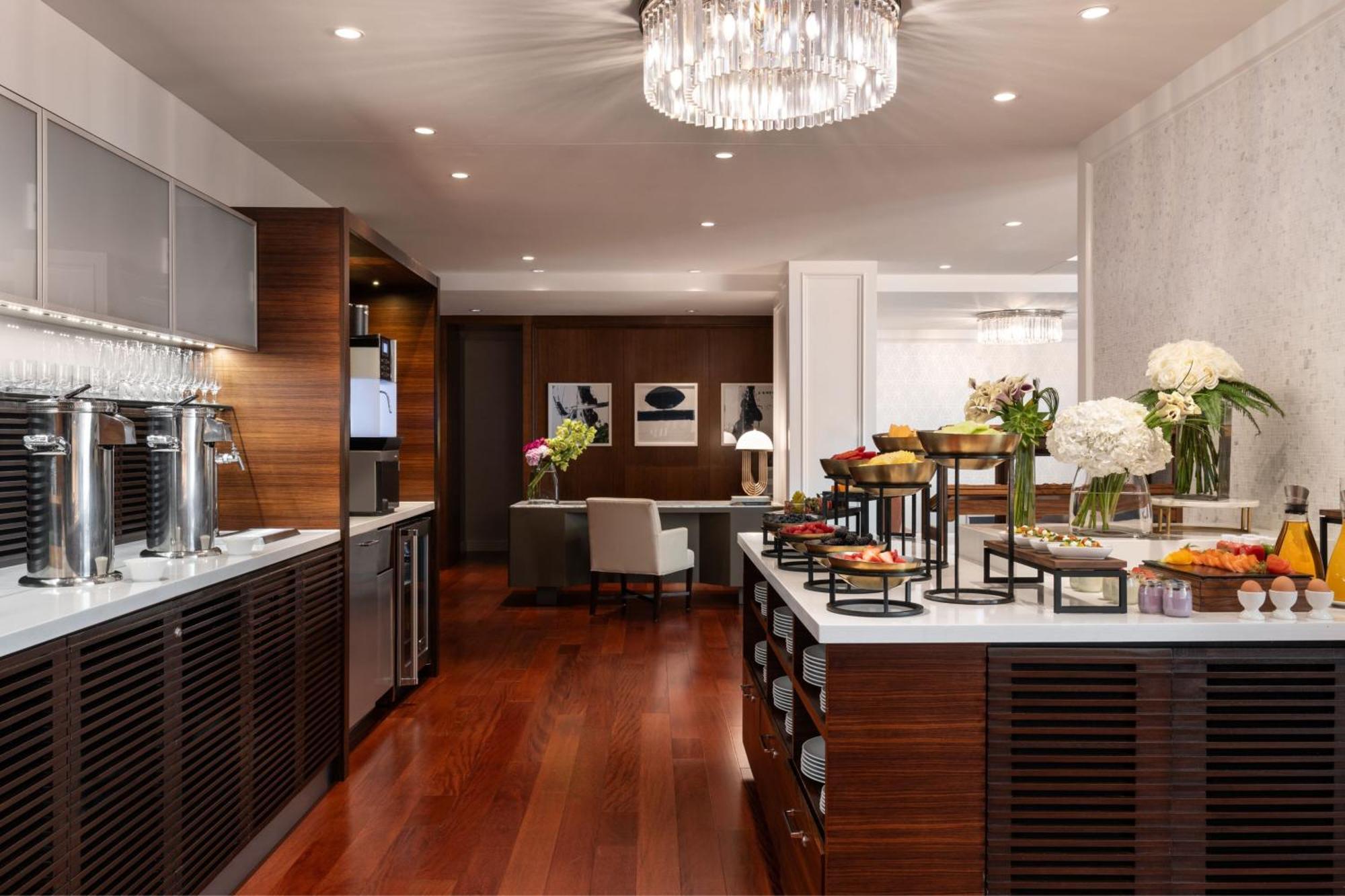 The Ritz-Carlton, Dallas Exterior photo