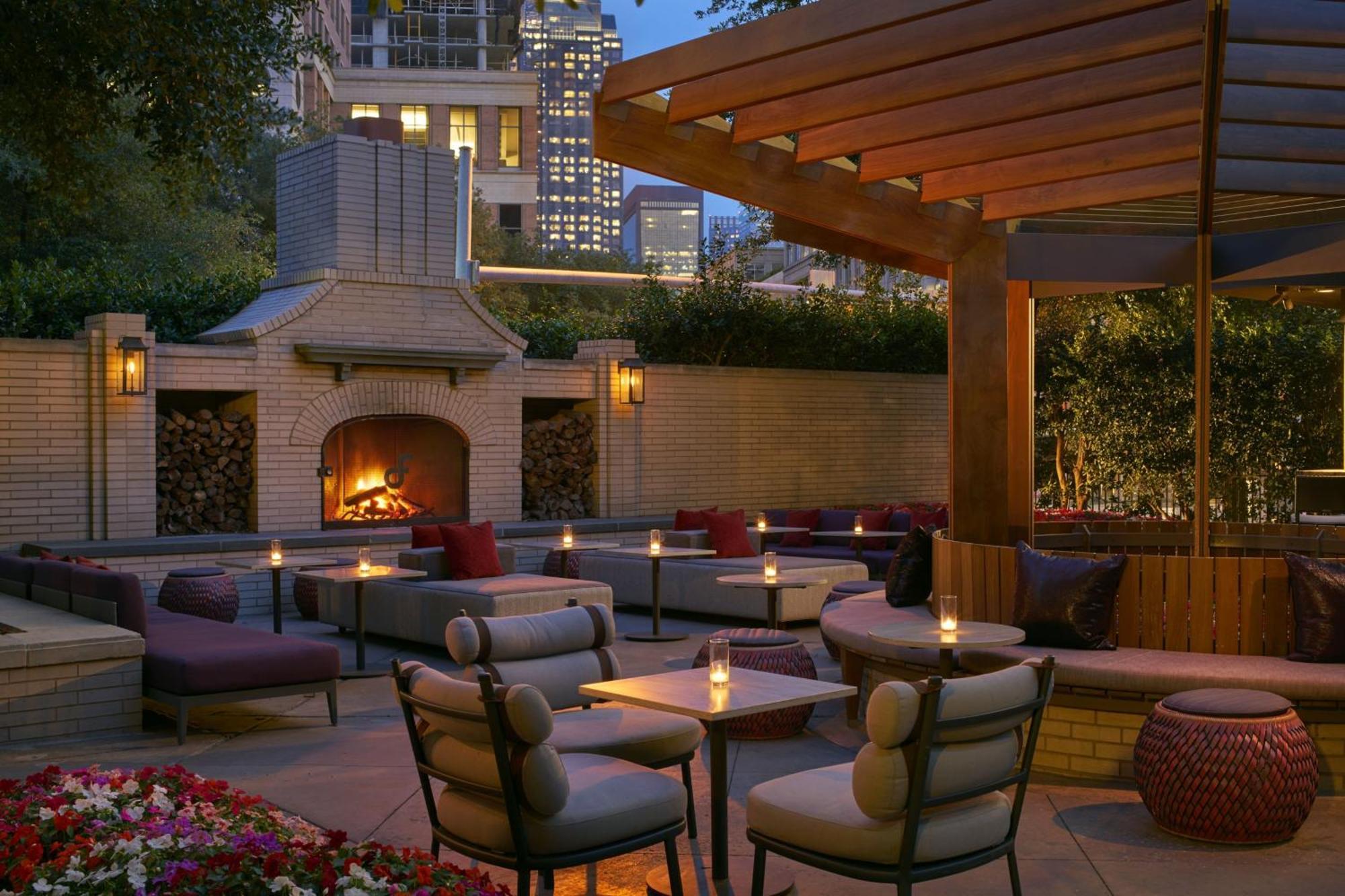 The Ritz-Carlton, Dallas Exterior photo
